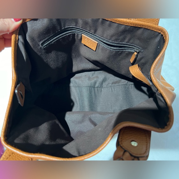 GUCCI Pelham Brown Leather
Hobo Bag - Picture 8 of 9